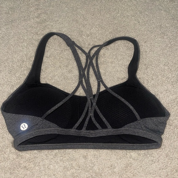 lululemon free to be bra size 4! - Picture 2 of 2
